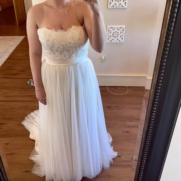 Casablanca Dresses & Skirts - Wedding dress